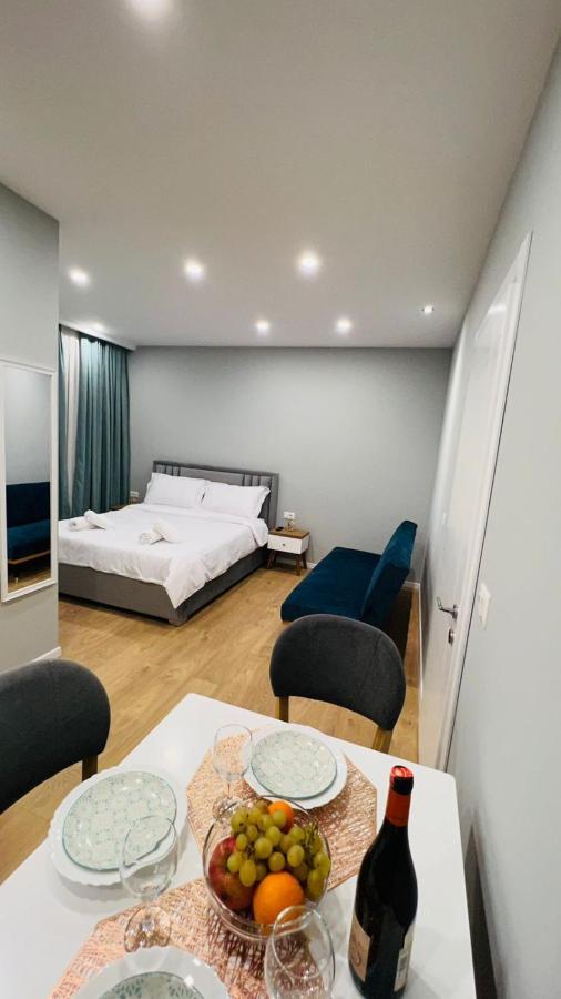 Kristi Apartments 02 Тирана Экстерьер фото
