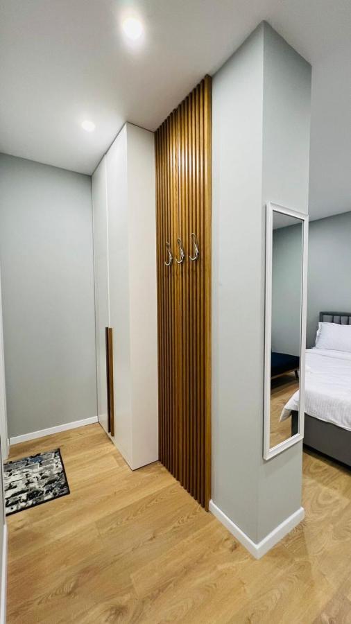 Kristi Apartments 02 Тирана Экстерьер фото