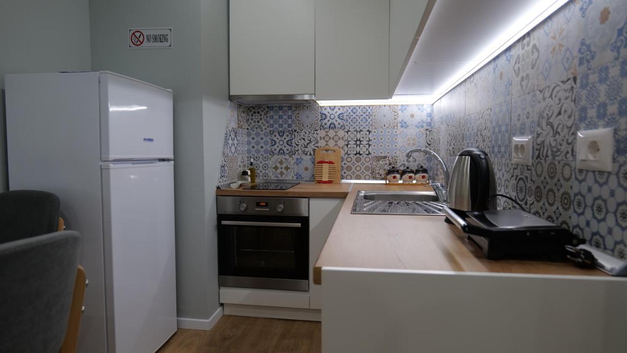 Kristi Apartments 02 Тирана Экстерьер фото